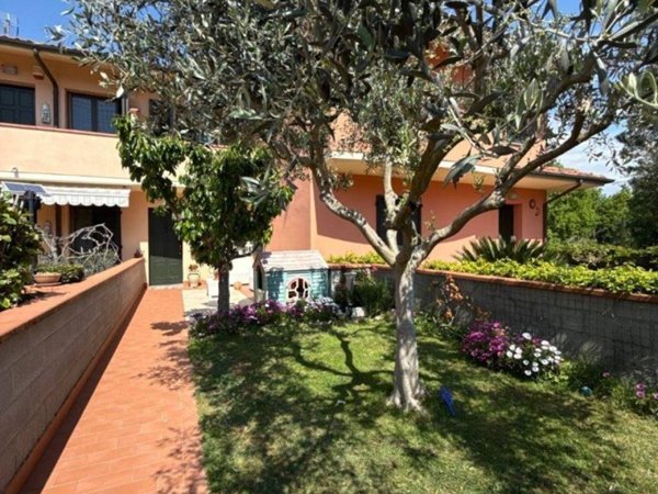 appartamento in vendita a Santa Maria a Monte