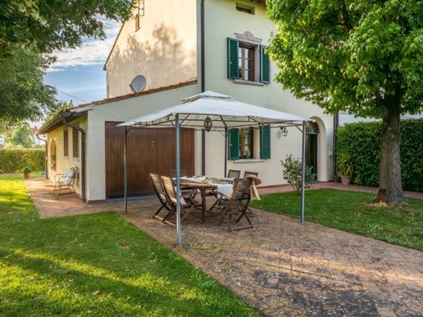 casa indipendente in vendita a Santa Maria a Monte in zona Cerretti