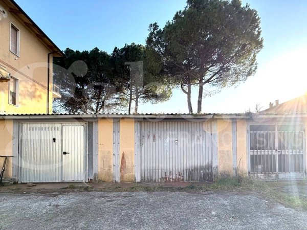 locale di sgombero in vendita a Santa Maria a Monte