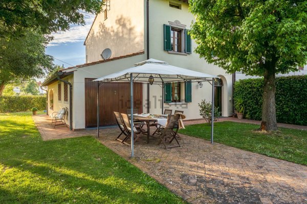 casa indipendente in vendita a Santa Maria a Monte
