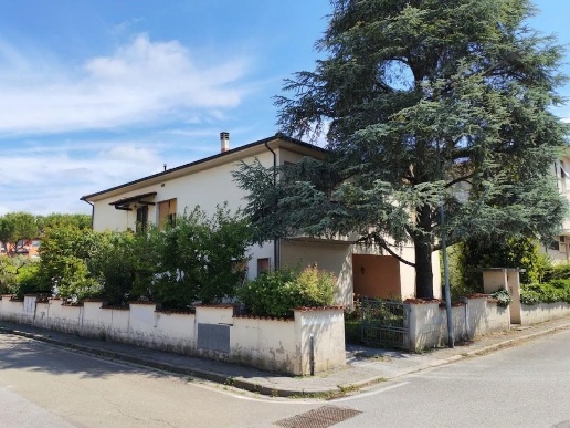 casa indipendente in vendita a Santa Maria a Monte in zona Montecalvoli