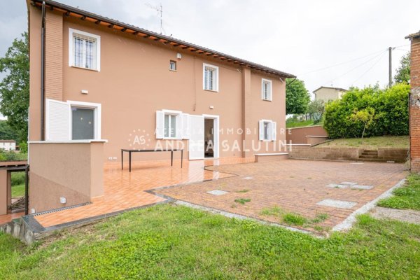 casa semindipendente in vendita a Santa Maria a Monte