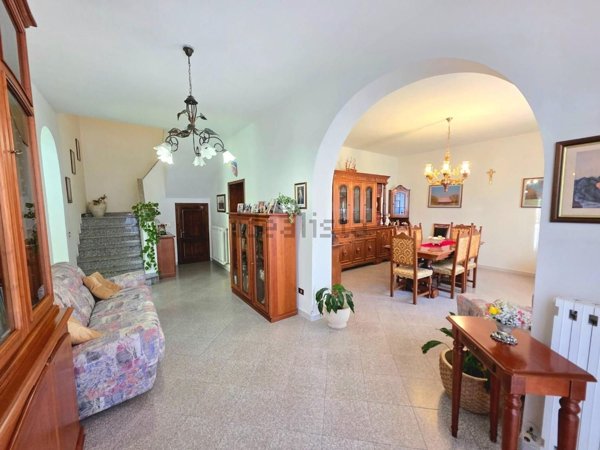 casa indipendente in vendita a Santa Maria a Monte