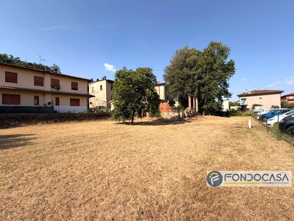 locale di sgombero in vendita a Santa Maria a Monte in zona Montecalvoli