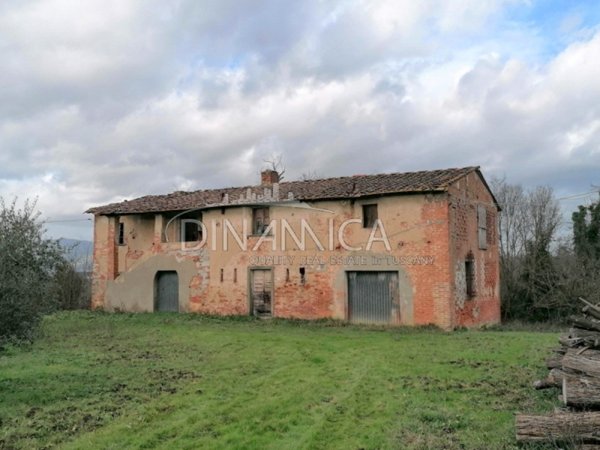 casale in vendita a Santa Maria a Monte in zona Cerretti