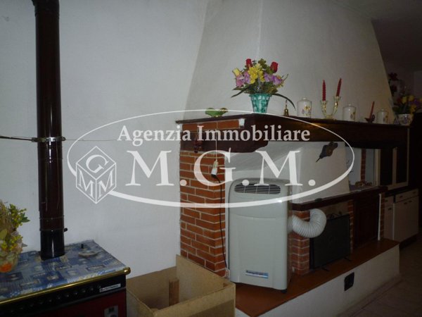 casa indipendente in vendita a Santa Maria a Monte in zona Montecalvoli