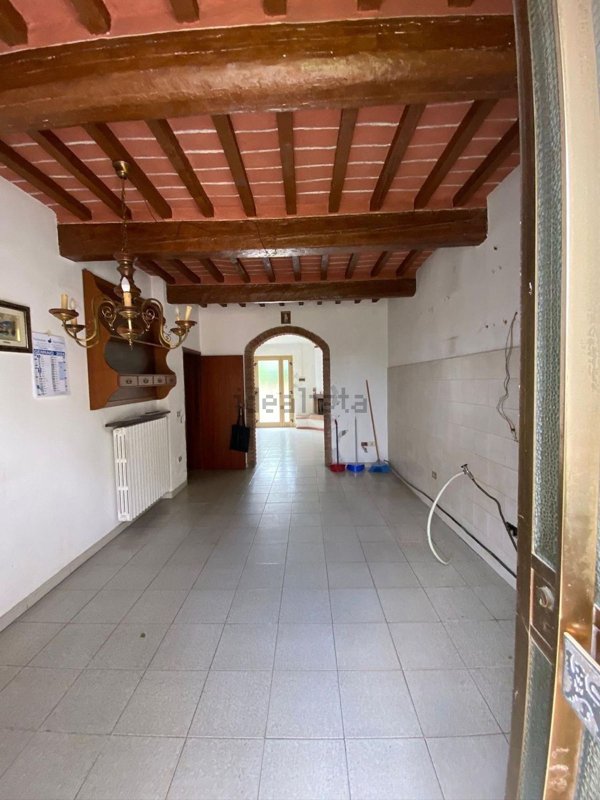 casa indipendente in vendita a Santa Maria a Monte in zona Montecalvoli