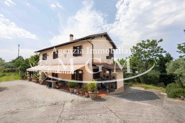 casa indipendente in vendita a Santa Maria a Monte in zona Cerretti