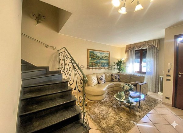 casa indipendente in vendita a Santa Maria a Monte in zona Montecalvoli