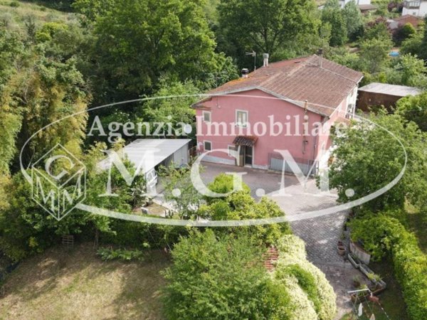 casa indipendente in vendita a Santa Maria a Monte in zona Pregiuntino