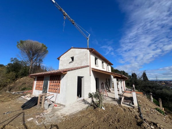 casa indipendente in vendita a Santa Maria a Monte in zona Pregiuntino