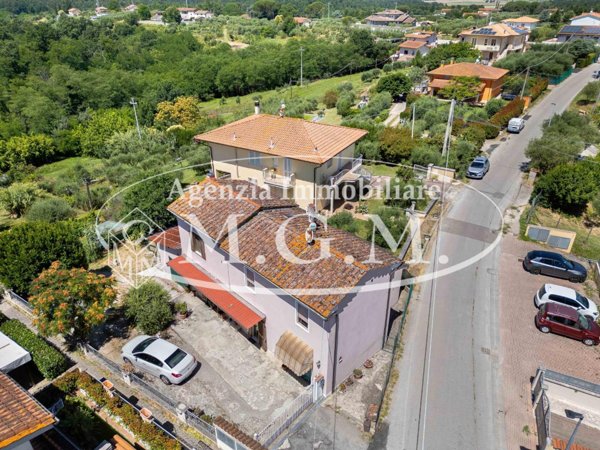casa indipendente in vendita a Santa Maria a Monte in zona Pregiuntino
