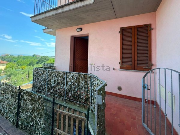 appartamento in vendita a Santa Maria a Monte in zona Pregiuntino