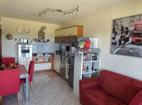 appartamento in vendita a Santa Maria a Monte in zona Pregiuntino