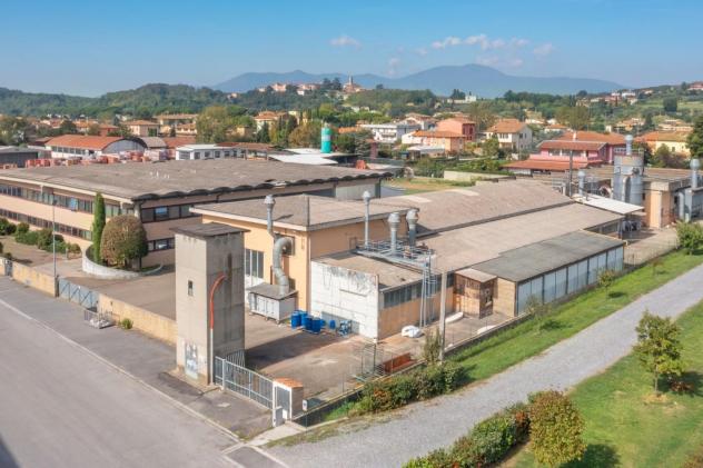 locale commerciale in vendita a Santa Maria a Monte