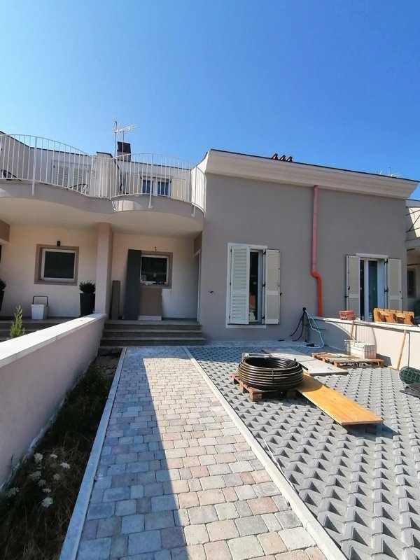 casa indipendente in vendita a Santa Maria a Monte in zona Pregiuntino