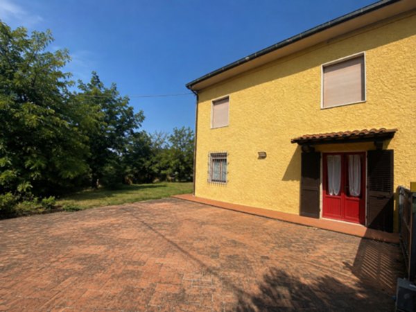 casa indipendente in vendita a Santa Maria a Monte