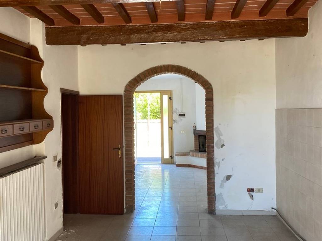 casa indipendente in vendita a Santa Maria a Monte in zona Montecalvoli