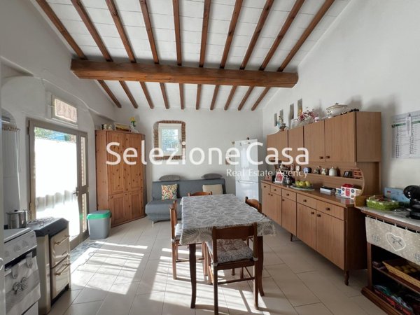 casa indipendente in vendita a Santa Maria a Monte in zona Pregiuntino
