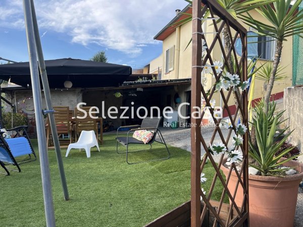 casa indipendente in vendita a Santa Maria a Monte in zona Pregiuntino