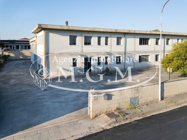 capannone in vendita a Santa Maria a Monte