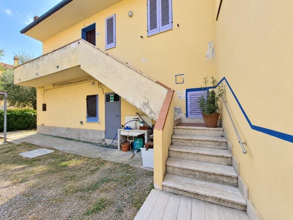 appartamento in vendita a Santa Maria a Monte in zona Pregiuntino