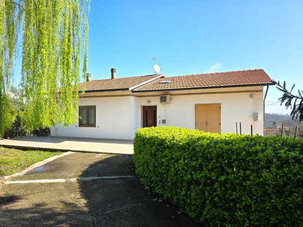 casa indipendente in vendita a Santa Maria a Monte in zona Cerretti