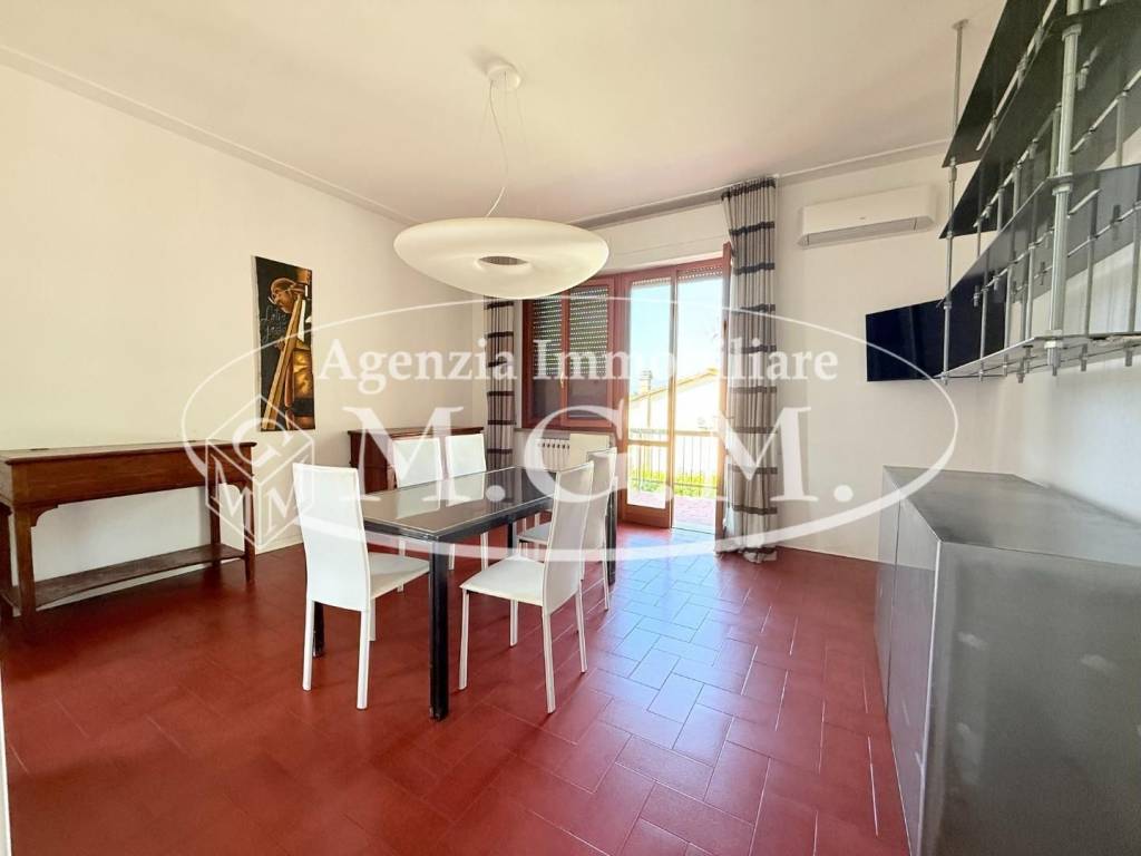appartamento in vendita a Santa Maria a Monte in zona Montecalvoli