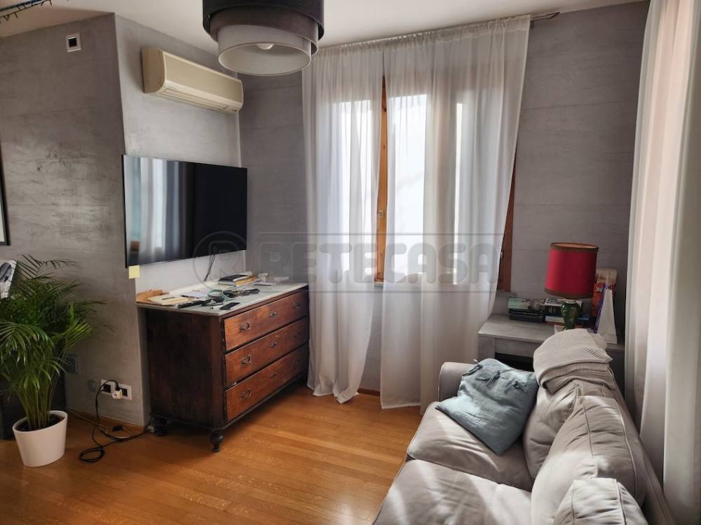 casa indipendente in vendita a Santa Maria a Monte in zona Cerretti