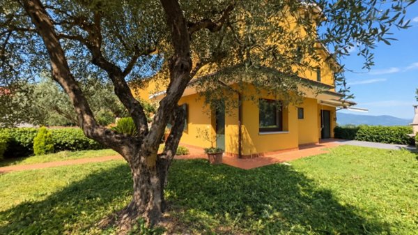 casa indipendente in vendita a Santa Maria a Monte in zona Pregiuntino