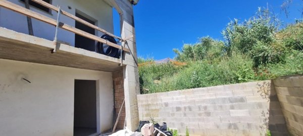 casa indipendente in vendita a Santa Maria a Monte in zona Pregiuntino