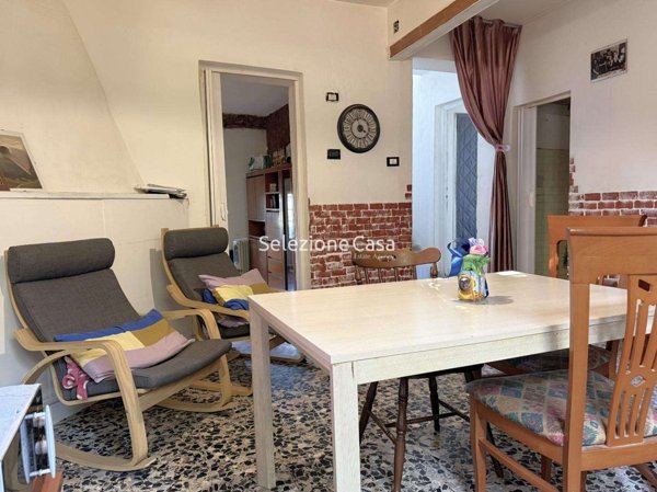 intera palazzina in vendita a Santa Maria a Monte in zona Pregiuntino