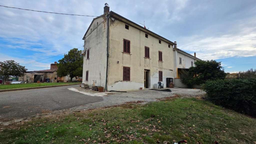 casa indipendente in vendita a Santa Maria a Monte in zona Pregiuntino