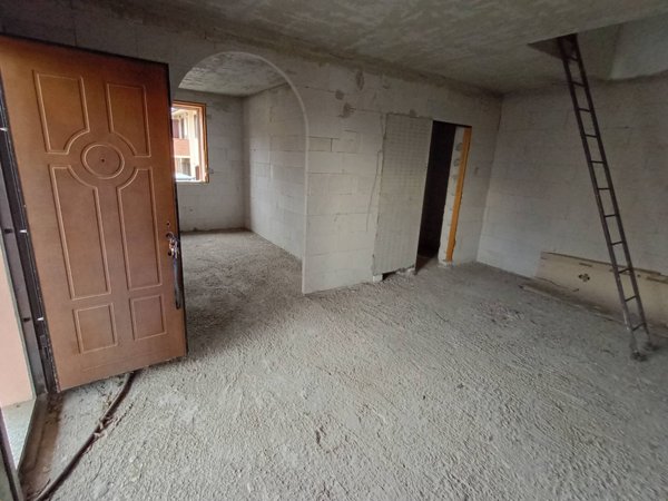 casa indipendente in vendita a Santa Maria a Monte in zona Montecalvoli