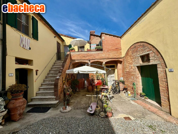 casa indipendente in vendita a Terricciola