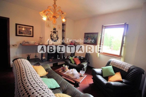 casa indipendente in vendita a Terricciola