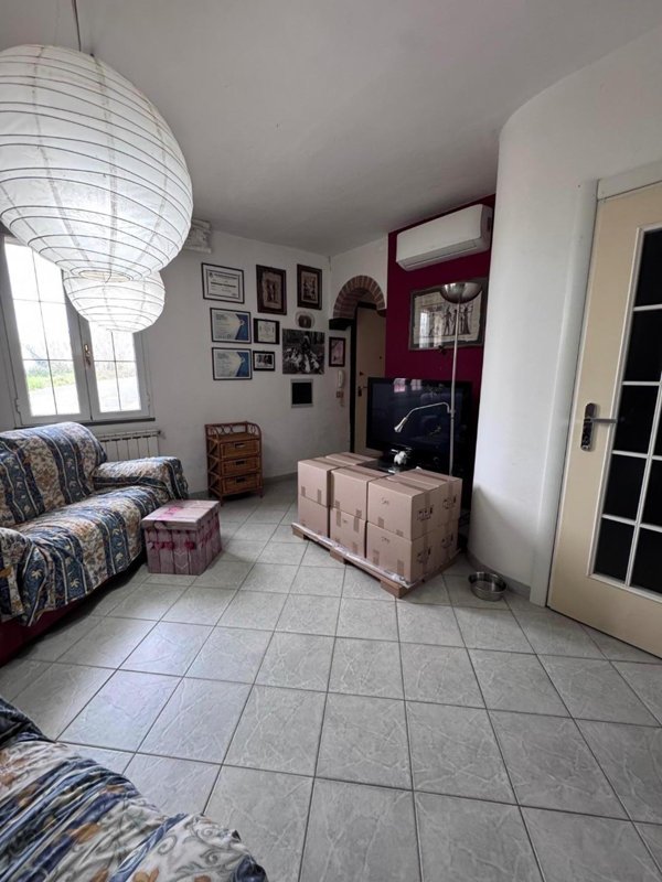 casa indipendente in vendita a Terricciola in zona Morrona