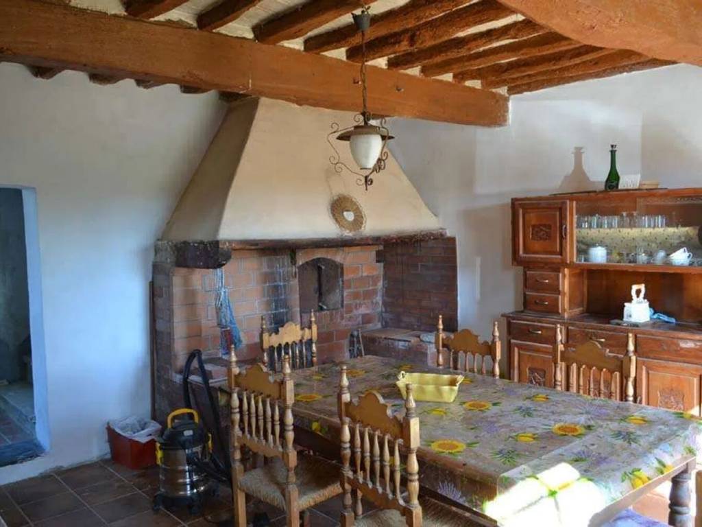 casa indipendente in vendita a Terricciola