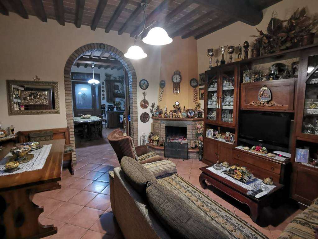 appartamento in vendita a Terricciola in zona Chientina
