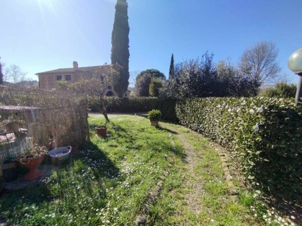 casa indipendente in vendita a Terricciola