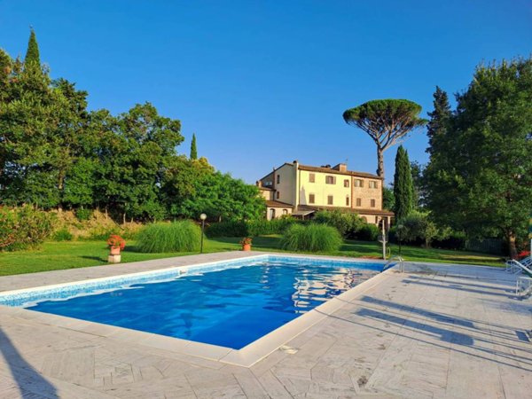 casa indipendente in vendita a Terricciola