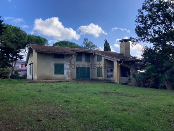 casa indipendente in vendita a Terricciola