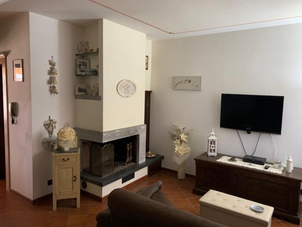 casa indipendente in vendita a Terricciola in zona Selvatelle