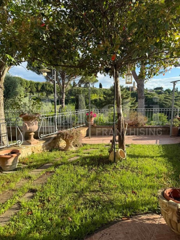 casa indipendente in vendita a Terricciola in zona Chientina