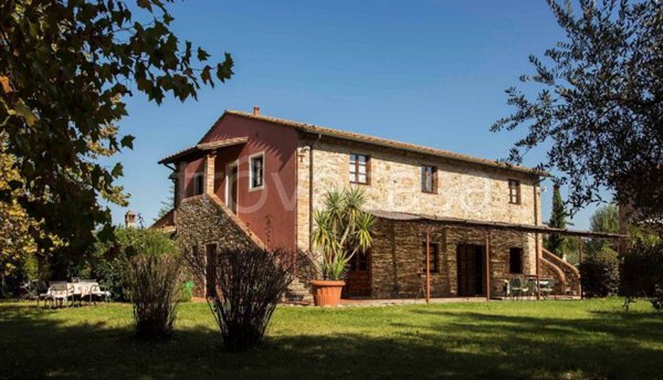 casa indipendente in vendita a Terricciola
