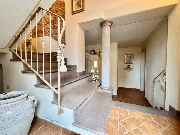 casa indipendente in vendita a Terricciola in zona Chientina