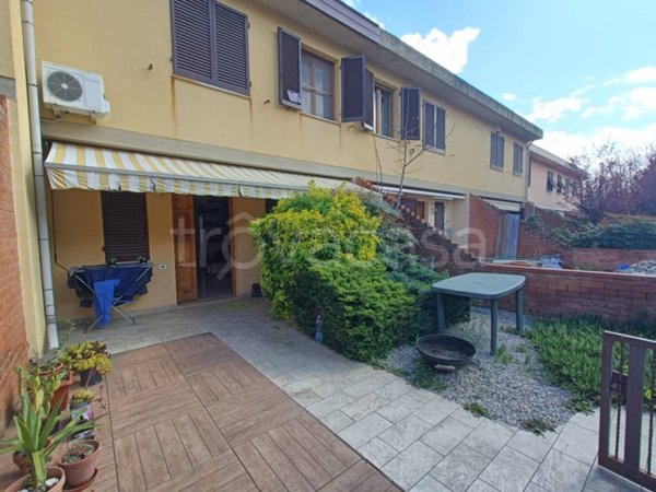 casa indipendente in vendita a Terricciola in zona Selvatelle