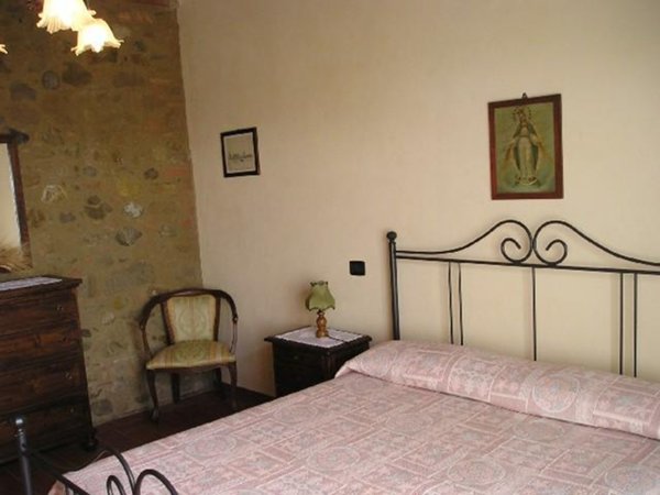 casa indipendente in vendita a Terricciola