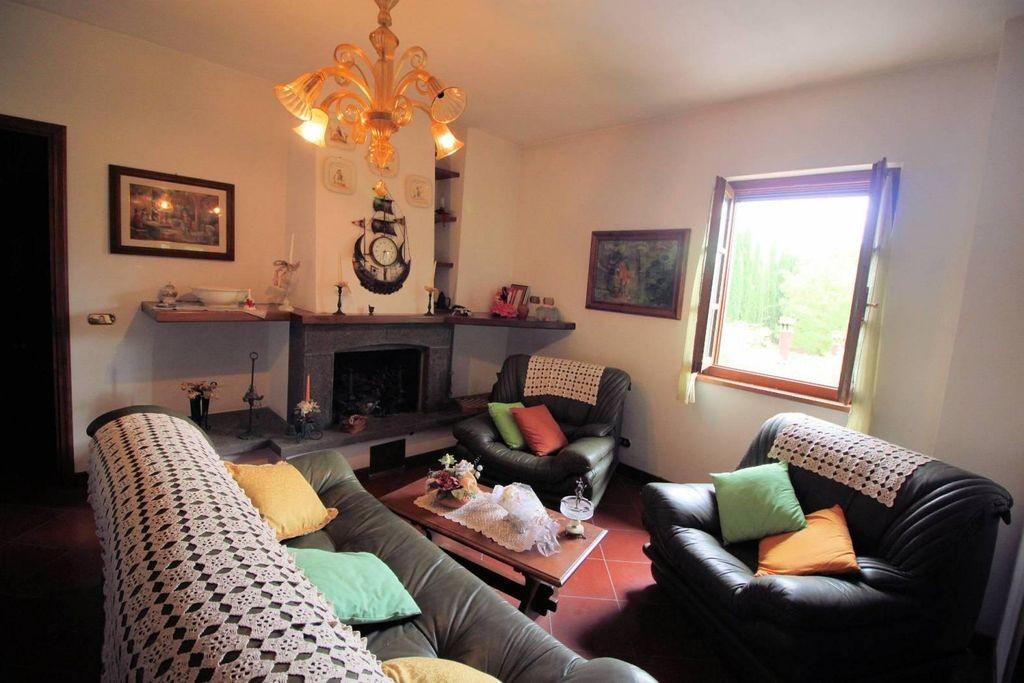 casa indipendente in vendita a Terricciola