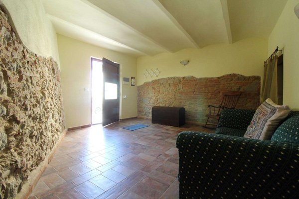 intera palazzina in vendita a Terricciola in zona Morrona